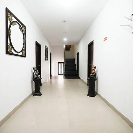 Hotel Om Paradise Near Igi Delhi Airport-2